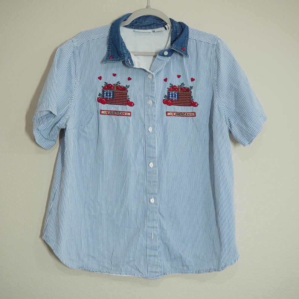 Vintage Cottagecore Americana Apple Harvest Women's Short Sleeve Blouse Shirt